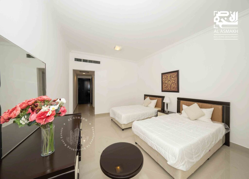 Beverly Hills Tower 3BHK Balcony Closed Kitchen 313 12 Home