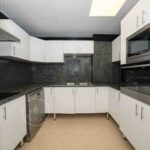 Beverly Hills Tower 3BHK - Balcony - Closed Kitchen 313 (6)