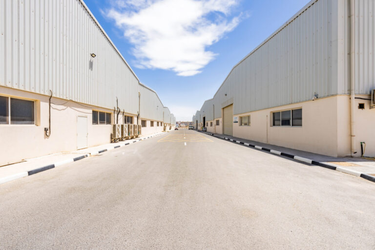 ARE00917 Available Warehouses in Birkat Al Awamer