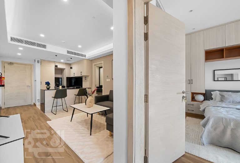 Modern Fully Furnished 1BHK | Balcony