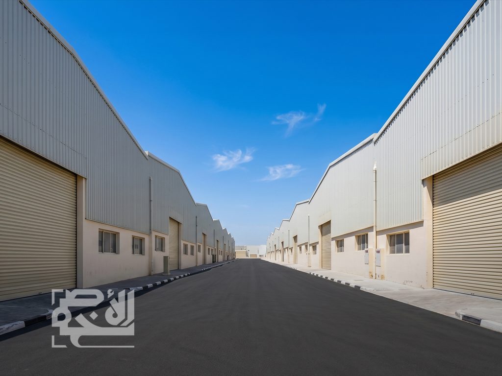 Warehouse Complex | Birkat Al Awamer | Parking