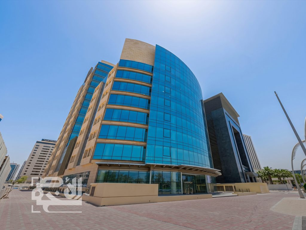 1 Month Free | Offices on the Corniche | Port View