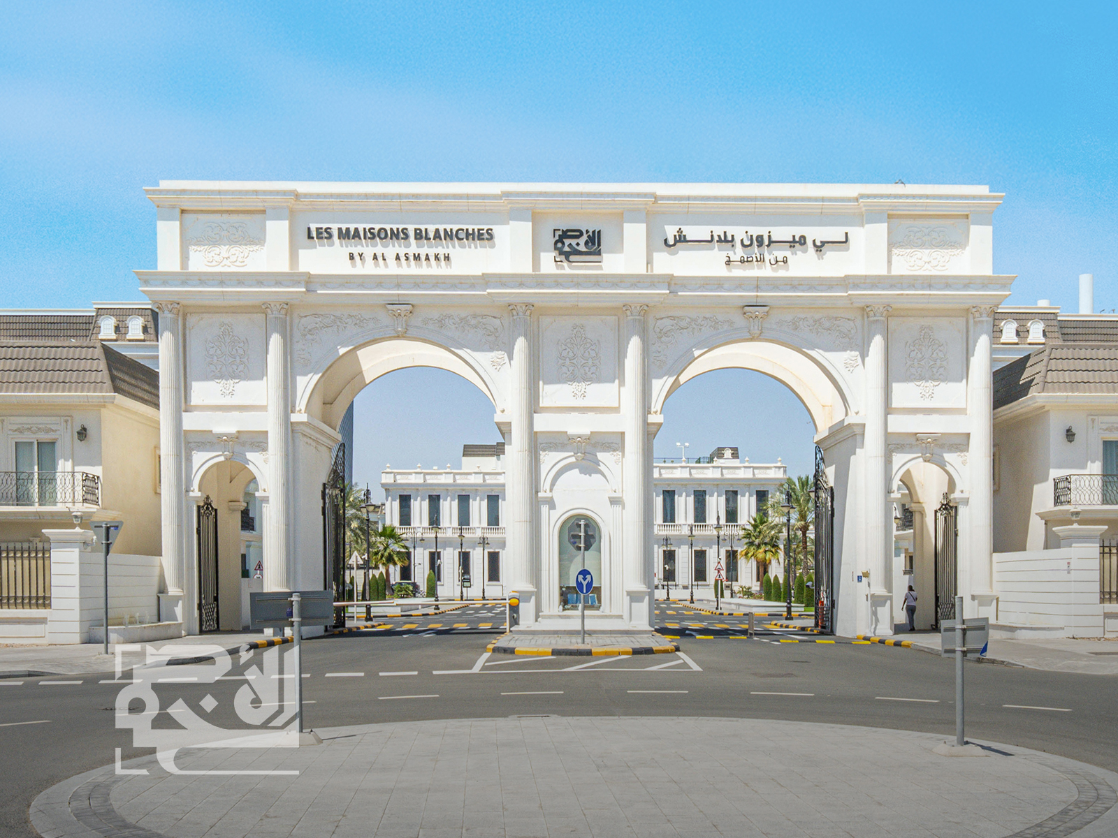Luxurious Furnished 4-BHK + Maid Villa | Gym & Pool Access
